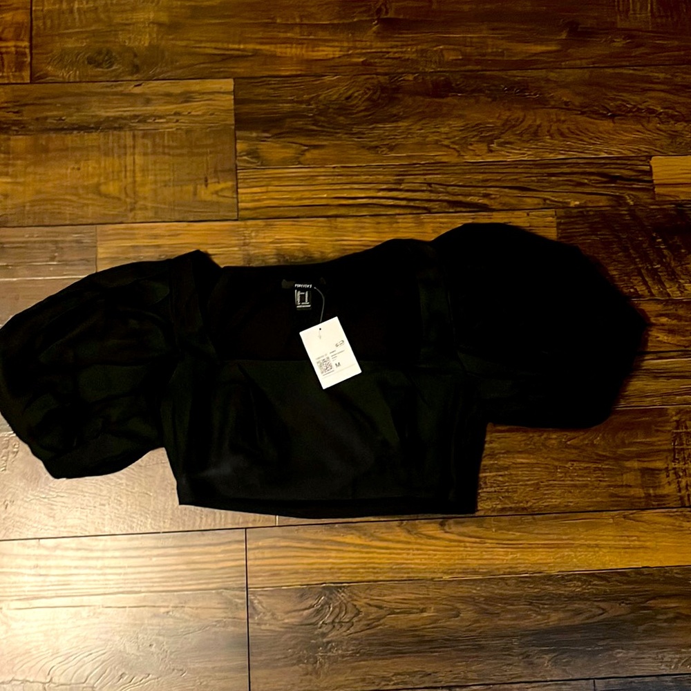 Forever 21 Bubble Sleeve Crop Top